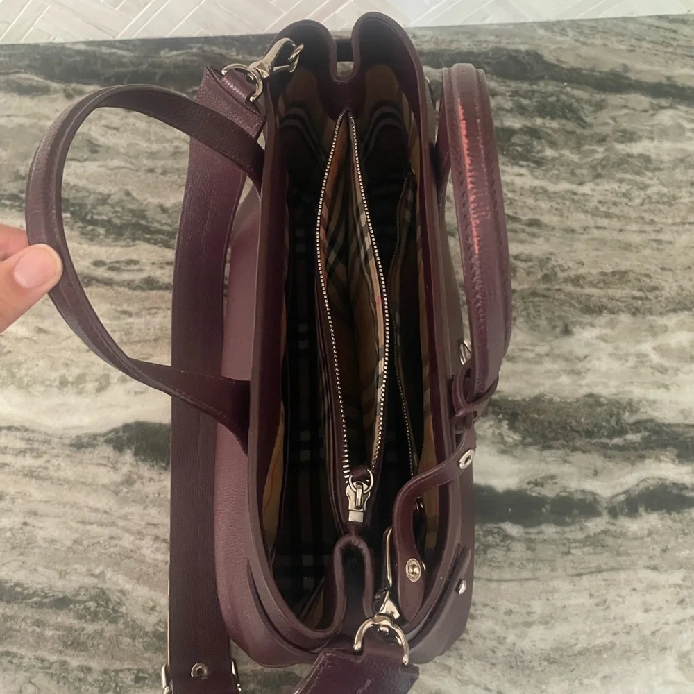 Burberry Medium Banner Purse Burgundy - Picture 5 of 5